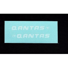 Matchbox 65e Airport Coach - Qantas Clear