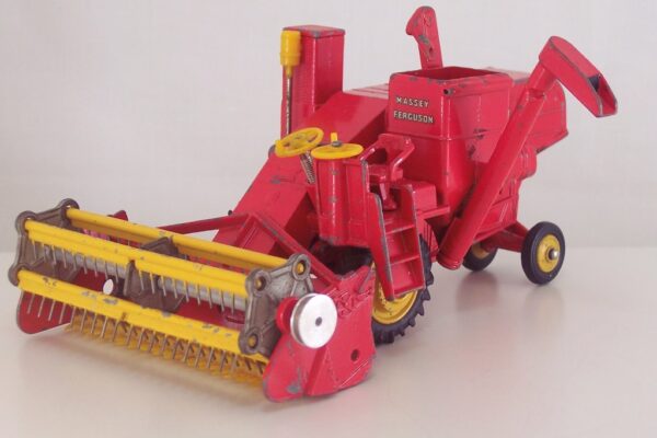 Corgi 1111 Massey Ferguson Combine Harvester