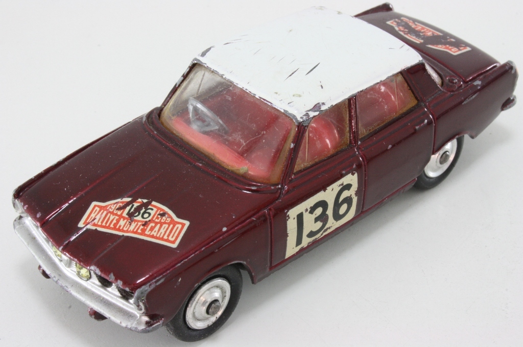 Corgi 322 Rover 2000