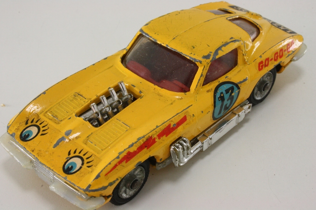 Corgi 337 Stingray Stock Car