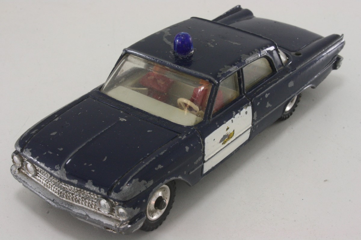 Dinky 264 Ford Fairlane RCMP