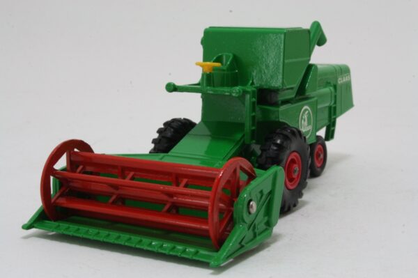 K9b Claas Combine