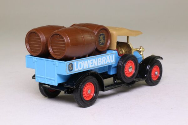 Y26-1 Crossley Lowenbrau